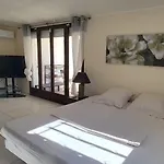 House With Private Pool In * Roquebrune-sur Argens
