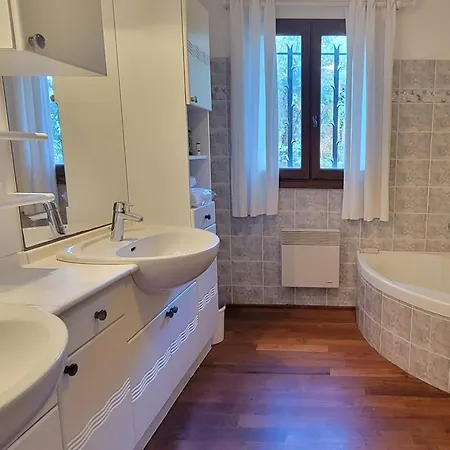 House With Private Pool In * Рокбрюн-сюр-Аржан